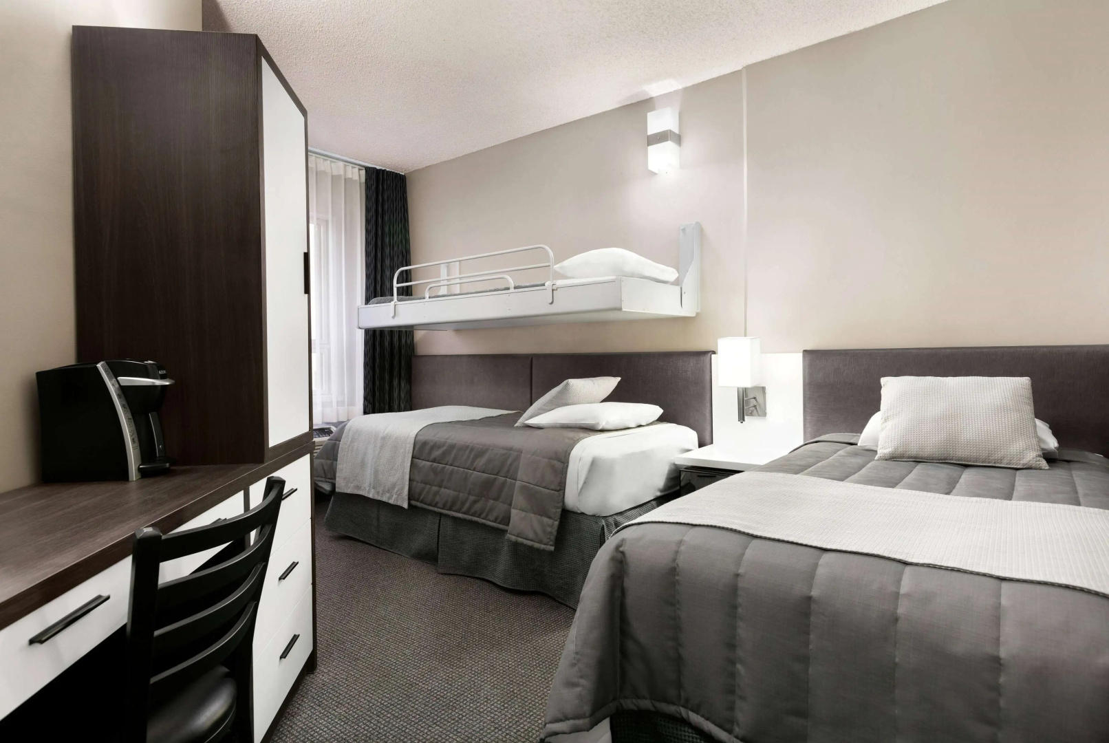 Photo - Travelodge by Wyndham Montreal Centre