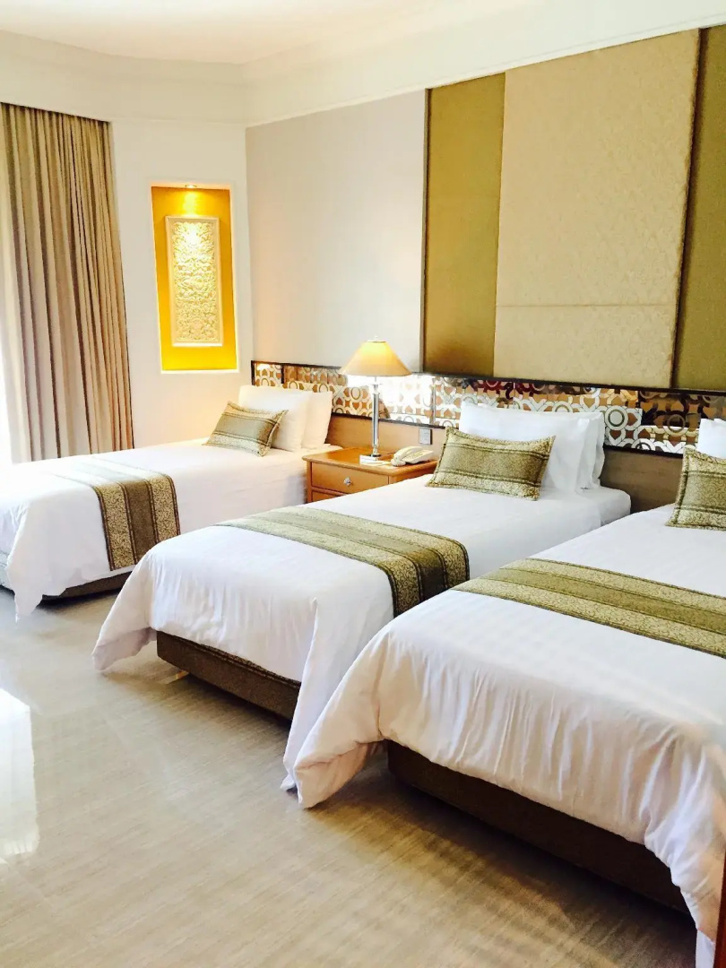 Photo - Indra Regent Hotel