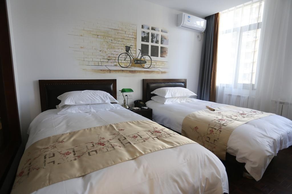 Nostalgia Hotel（Zhangjiakou Wuyi Street）