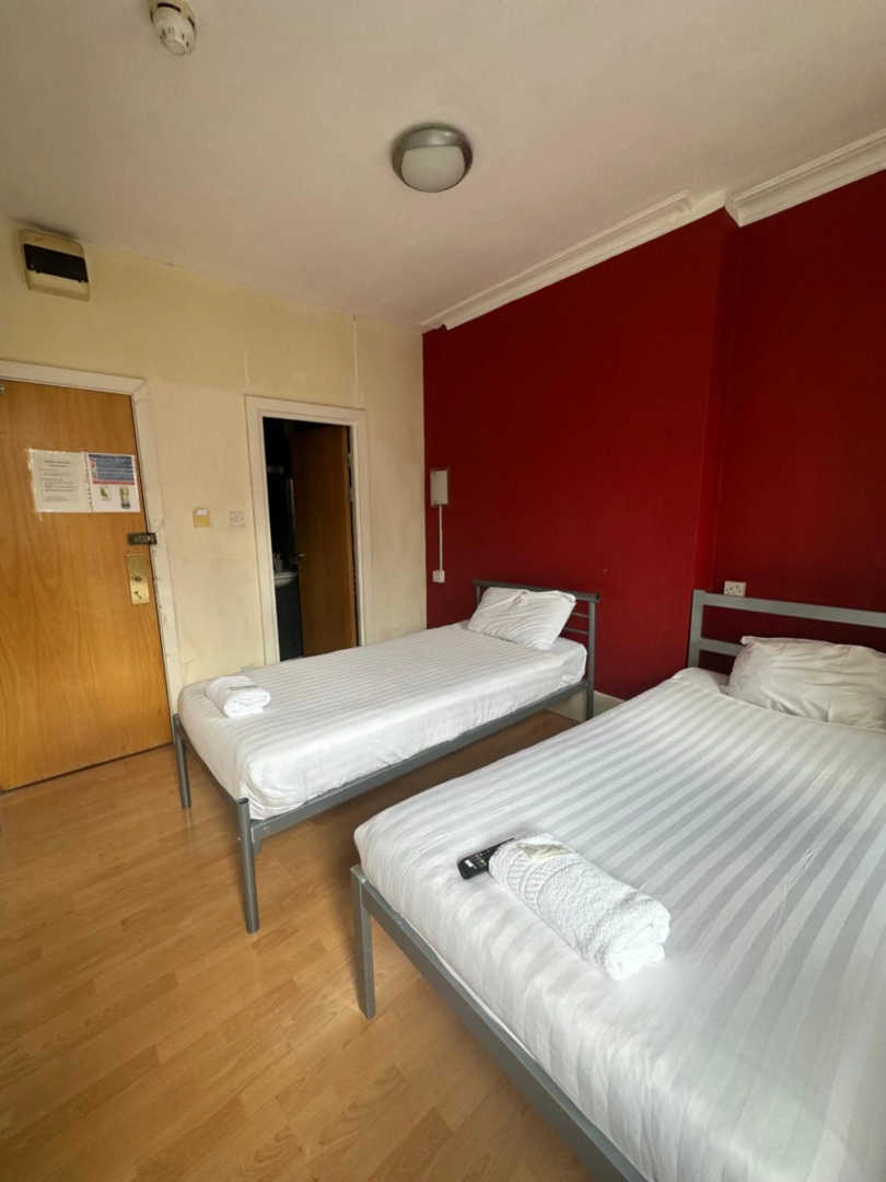 Photo - Berkeley Court Hotel