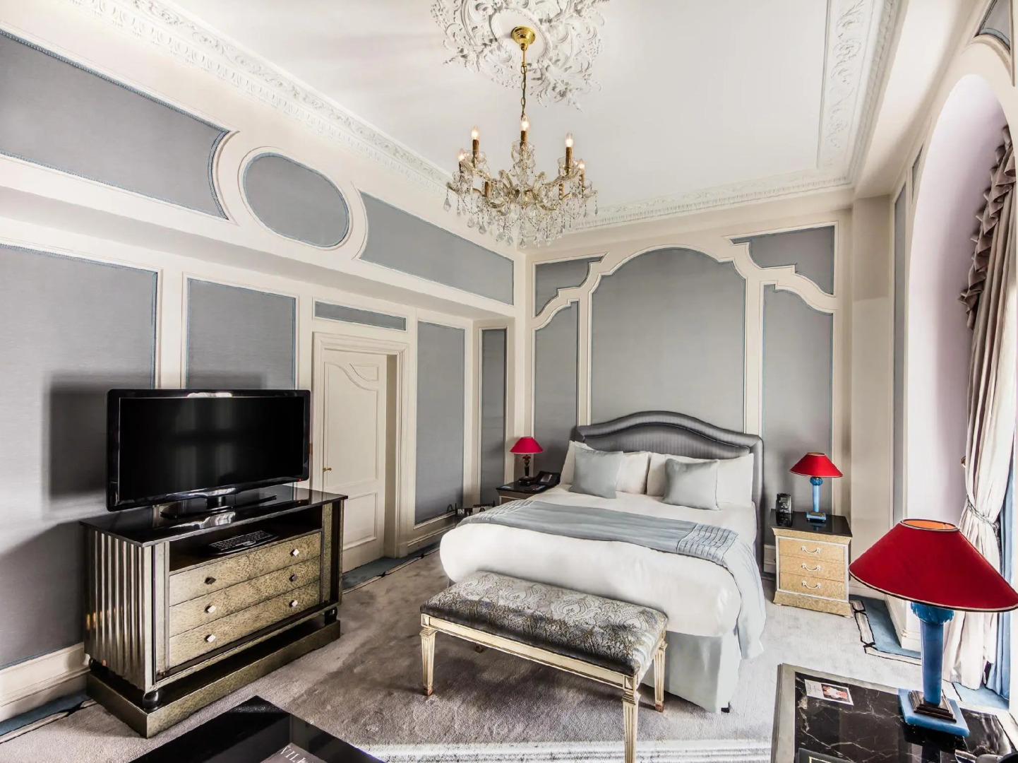 Photo - Bentley London