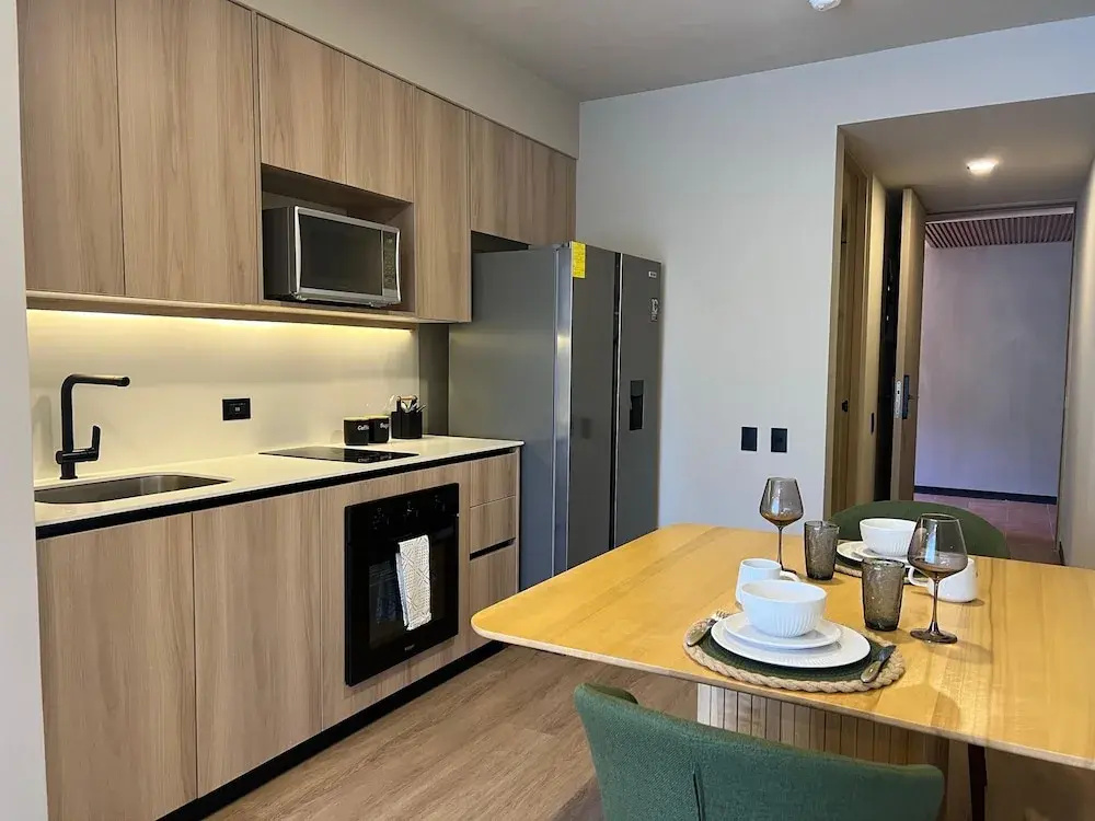 Photo - BEE Suites San José - Santa Ana
