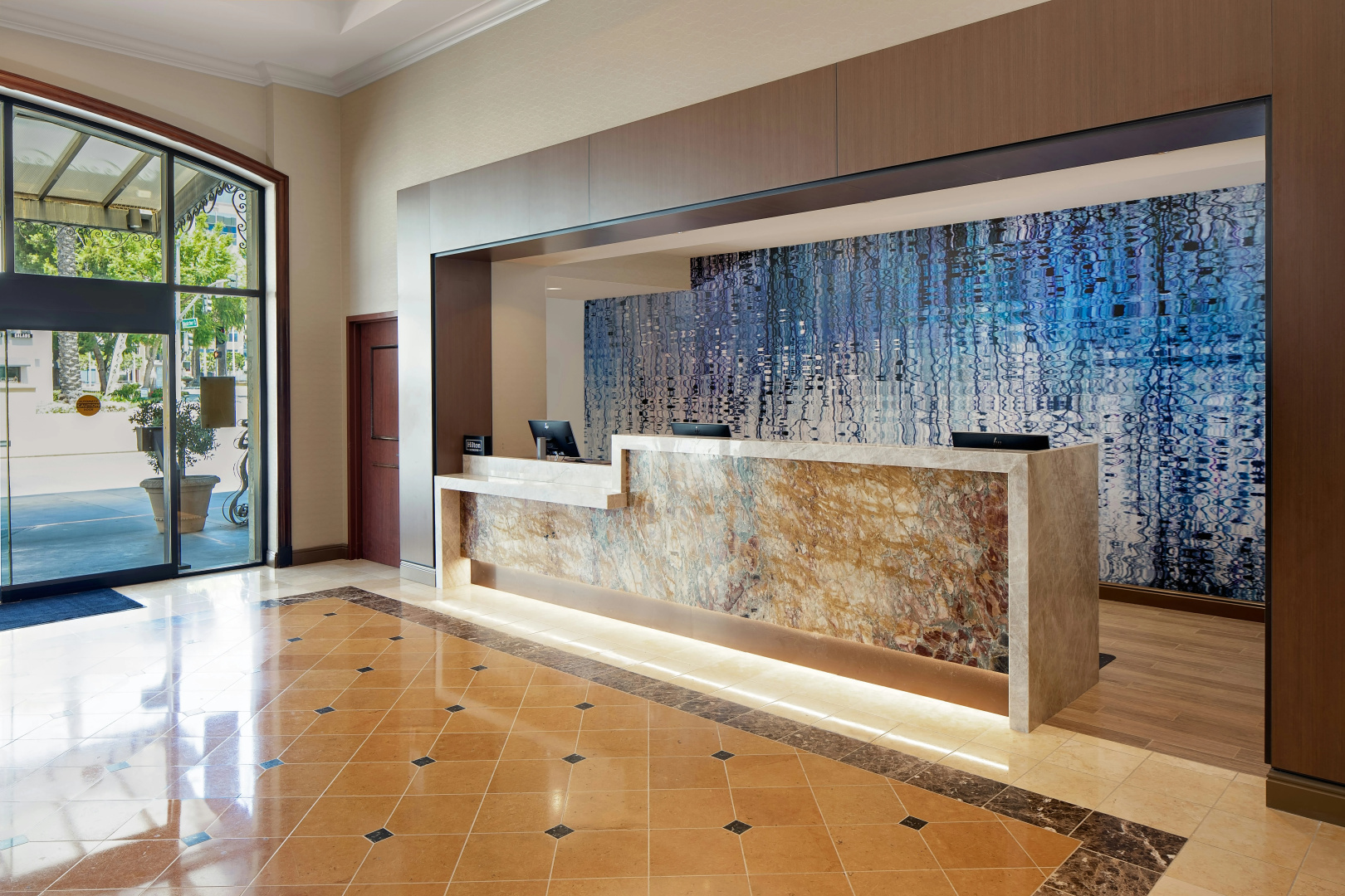 Foto - Hotel Zessa Orange County Airport, a DoubleTree by Hilton