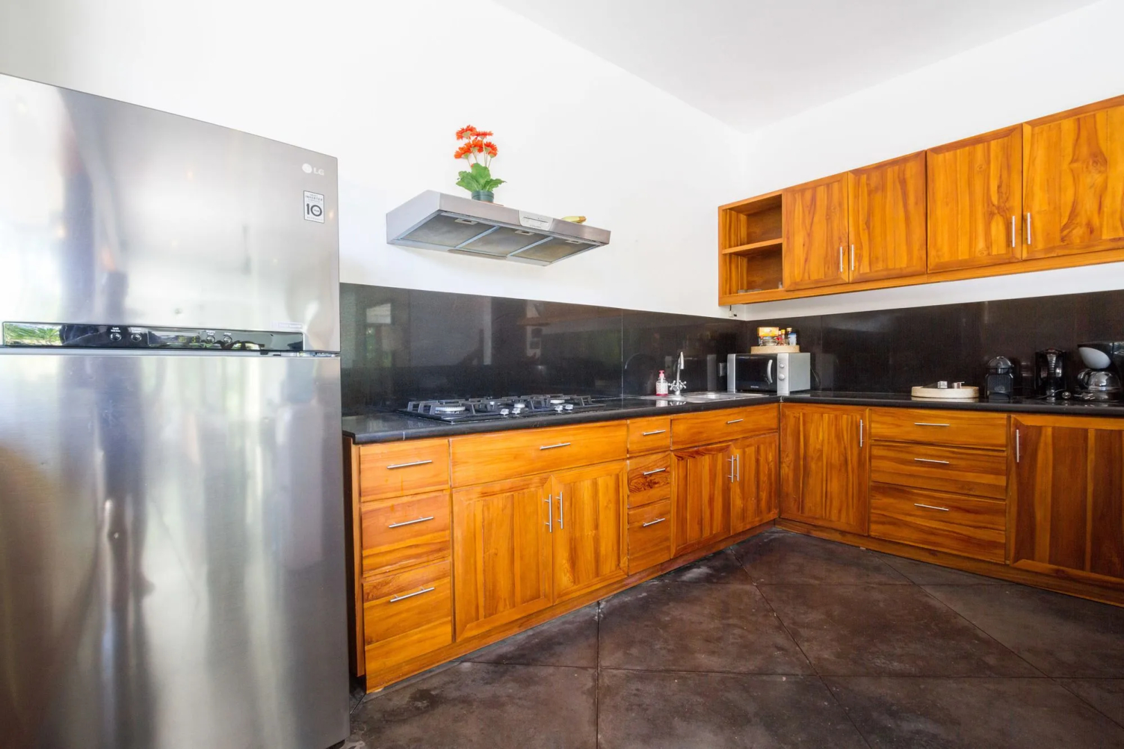 Foto - Villa Martine - Fantastic 5BR Villa - Perfect Location in Seminyak