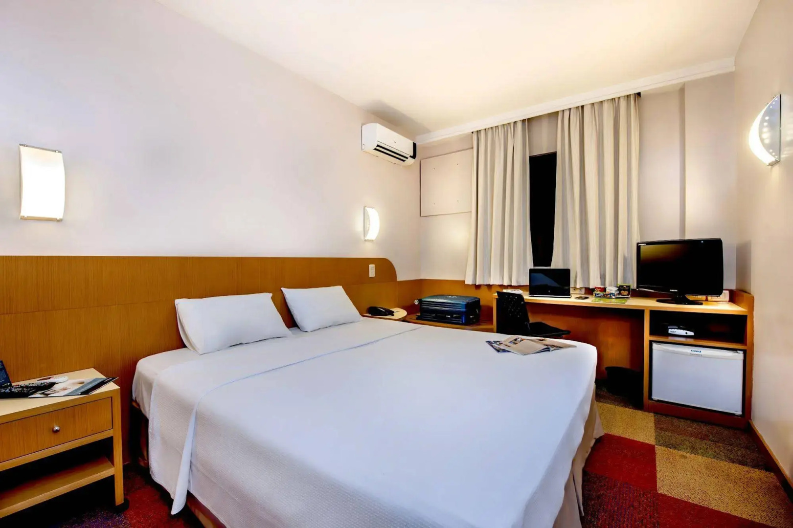 Photo - Slim Hotel Curitiba Alto da XV