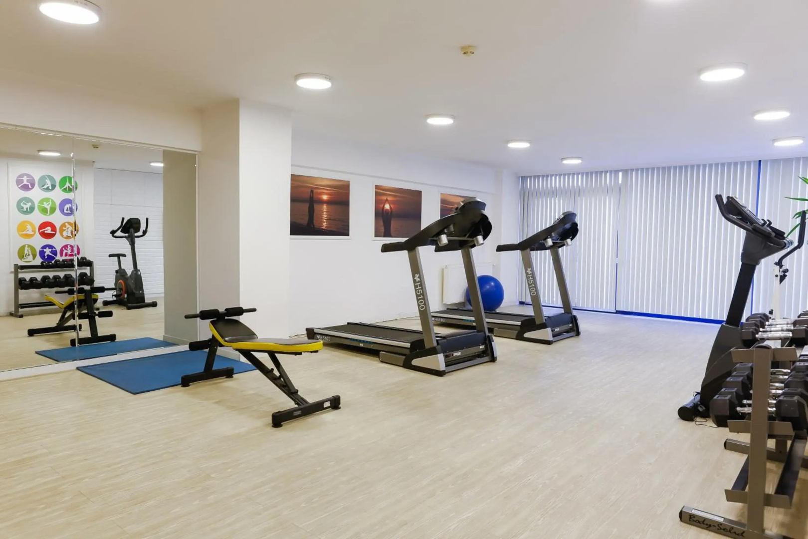 Photo - Central Hotel
