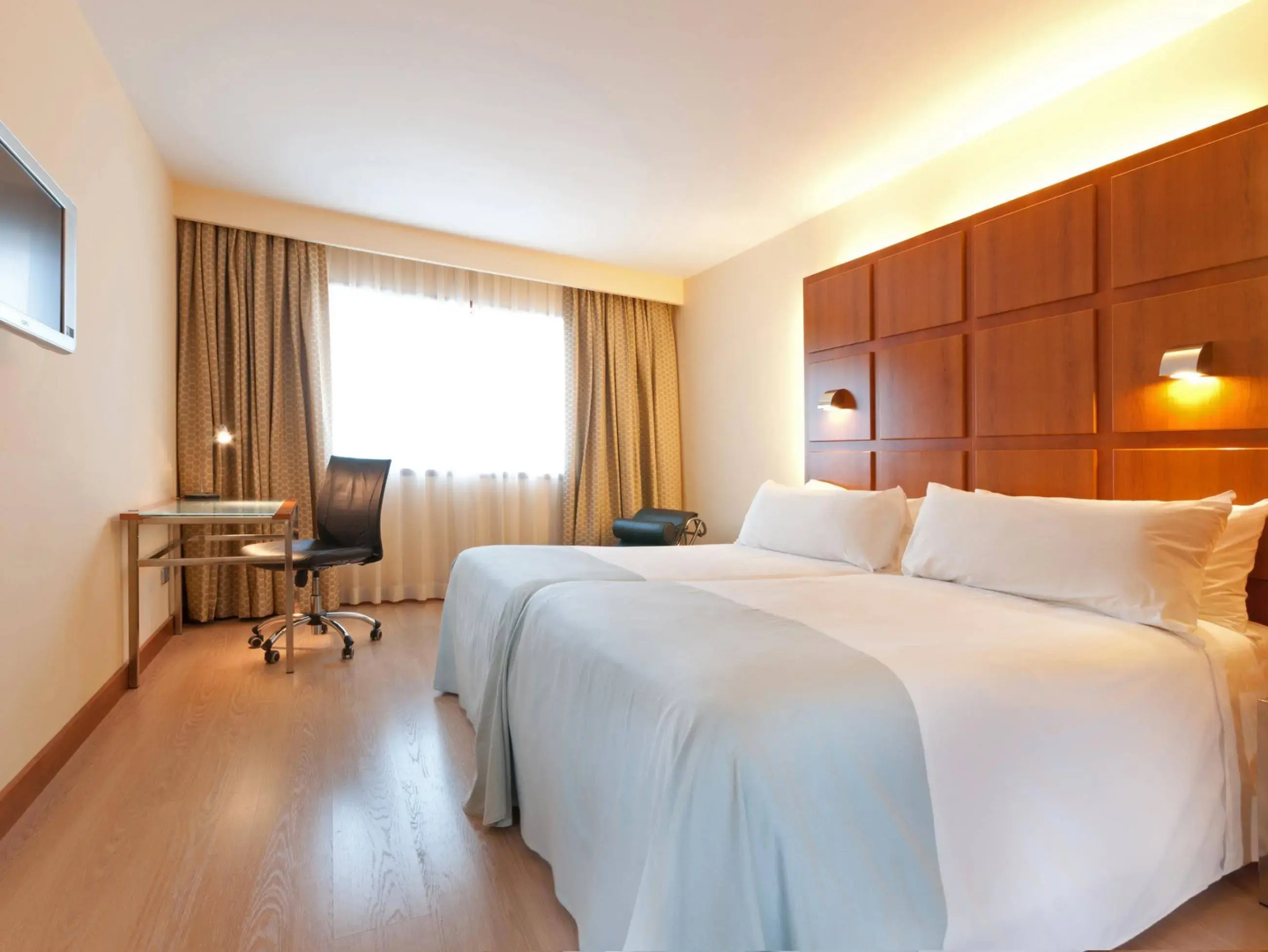 Foto - Port Azafata Valencia Hotel