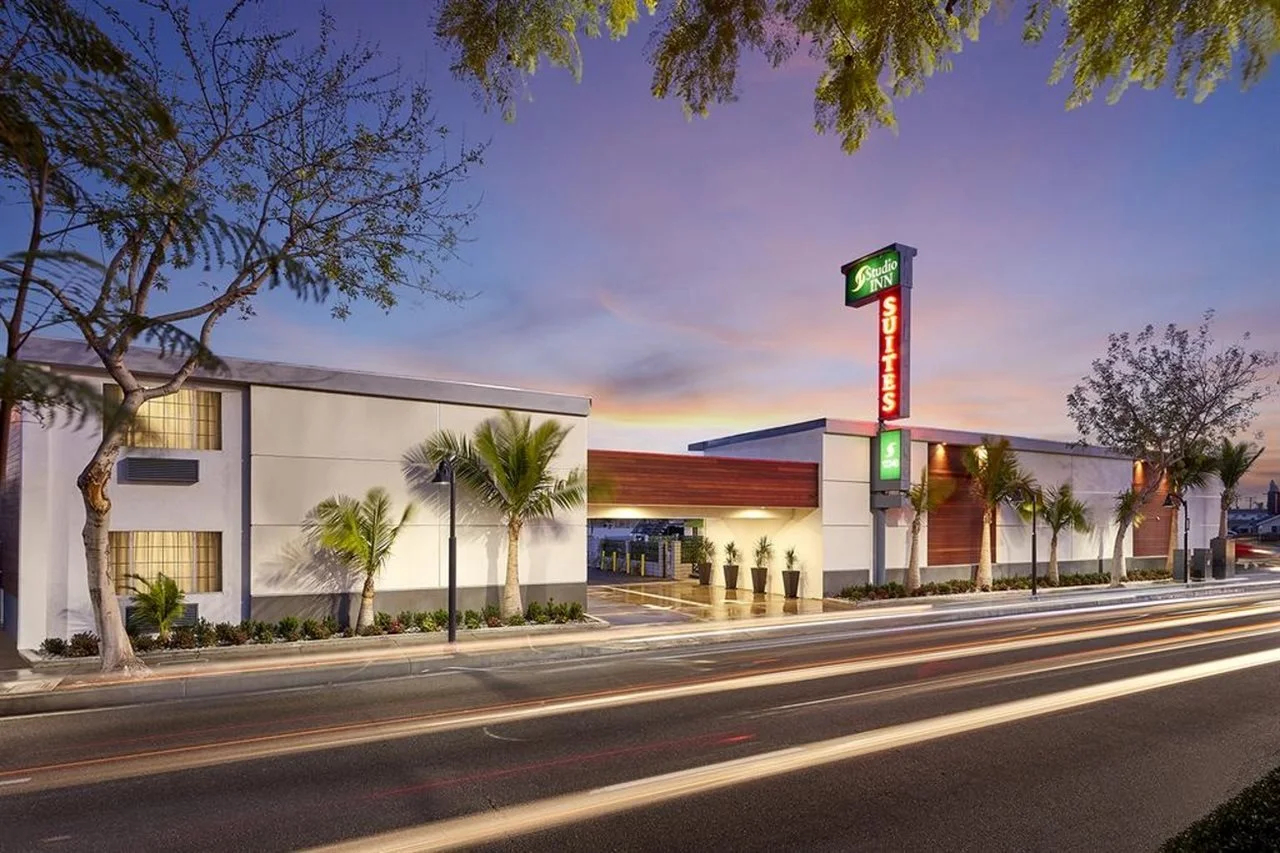Foto - Studio Inn & Suites at Promenade Downey
