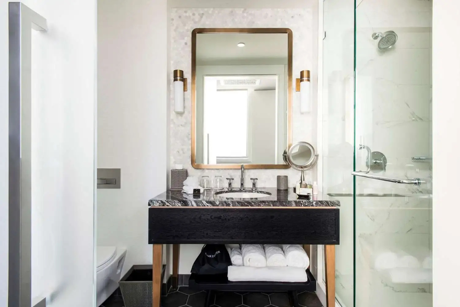 Foto - LondonHouse Chicago, Curio Collection by Hilton