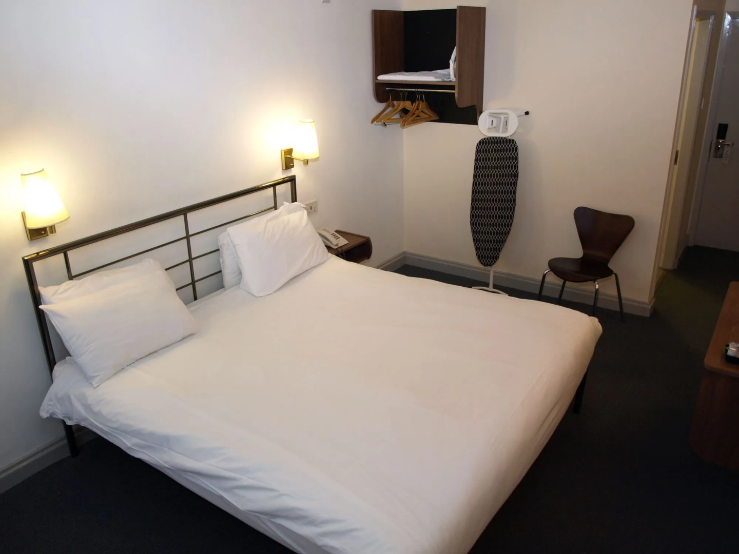 Photo - 247 Hotel
