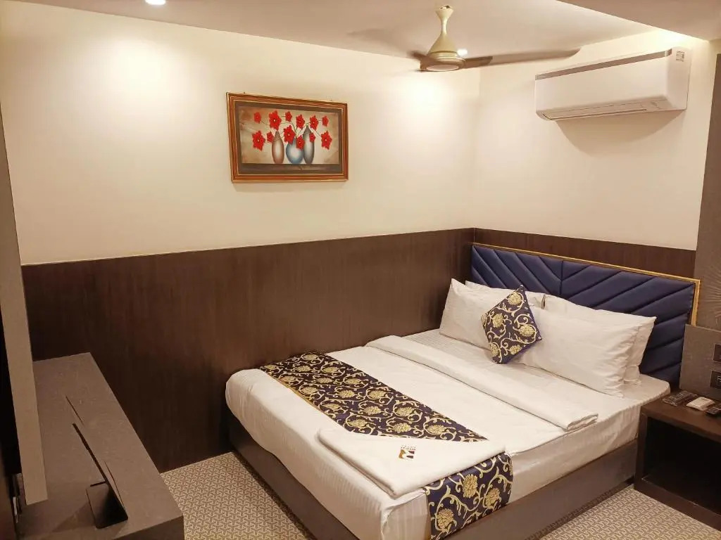 Photo - Rich Hotel Mumbai