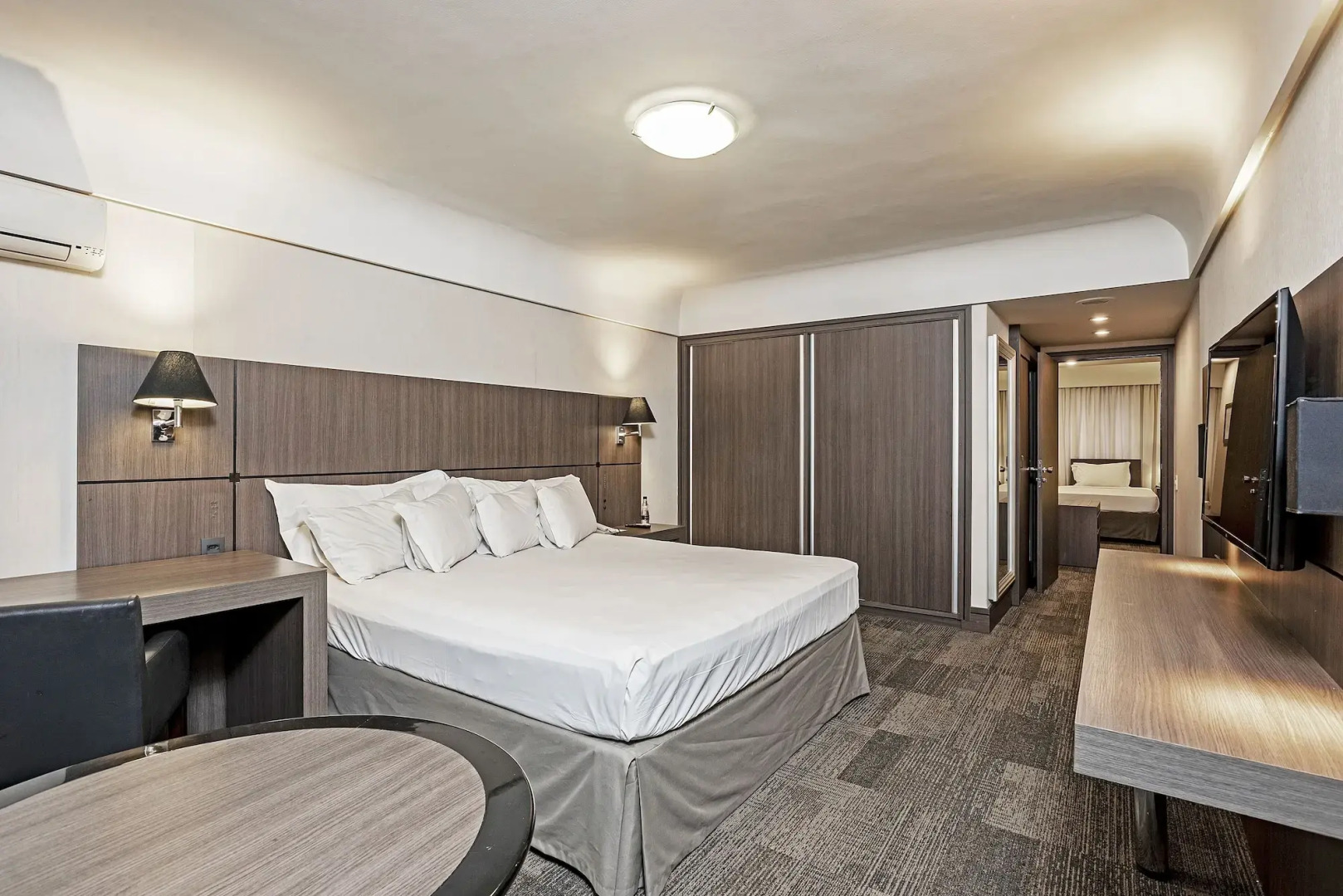 Photo - Slaviero Hotel Curitiba Centro