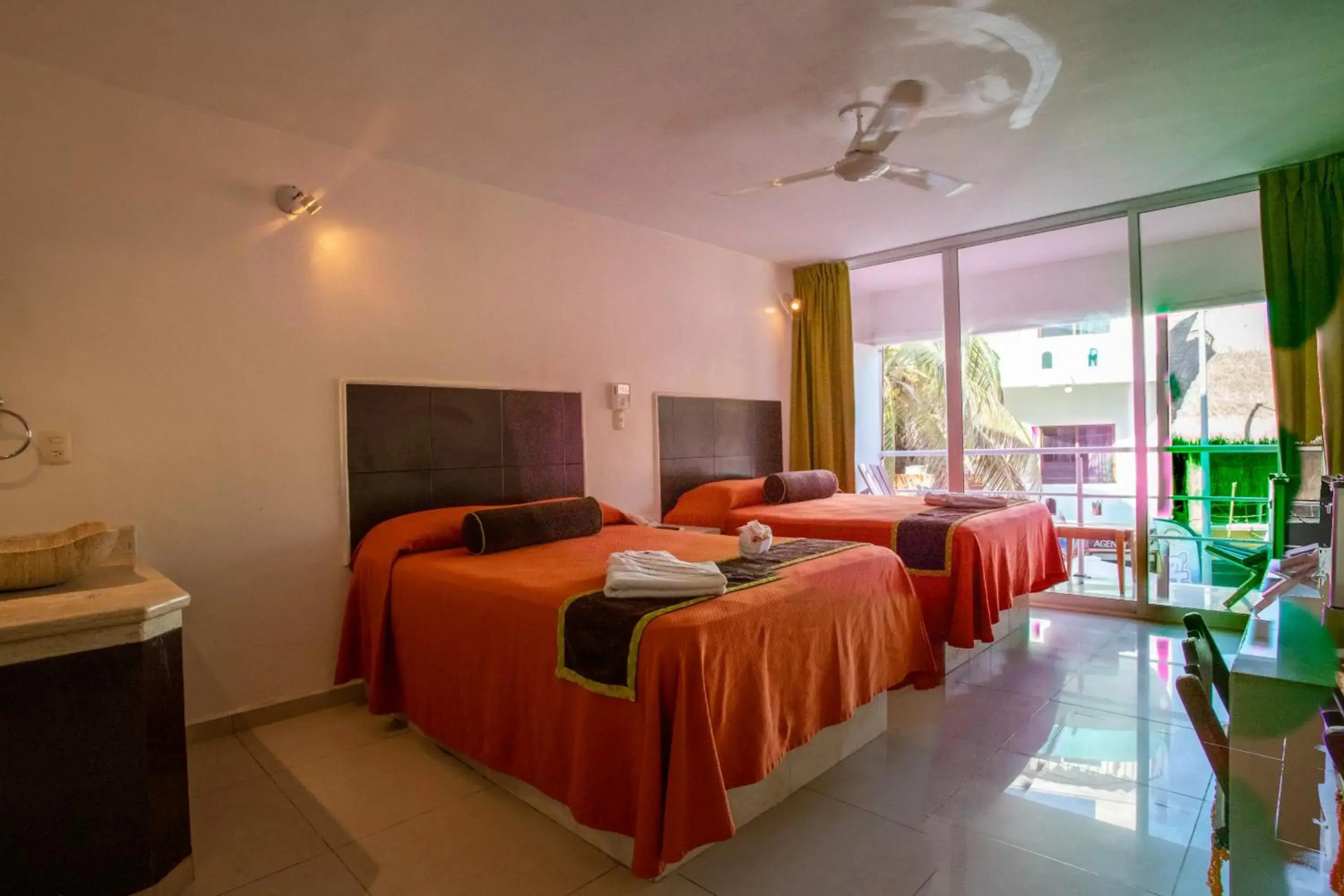 Photo - Kay Hotel