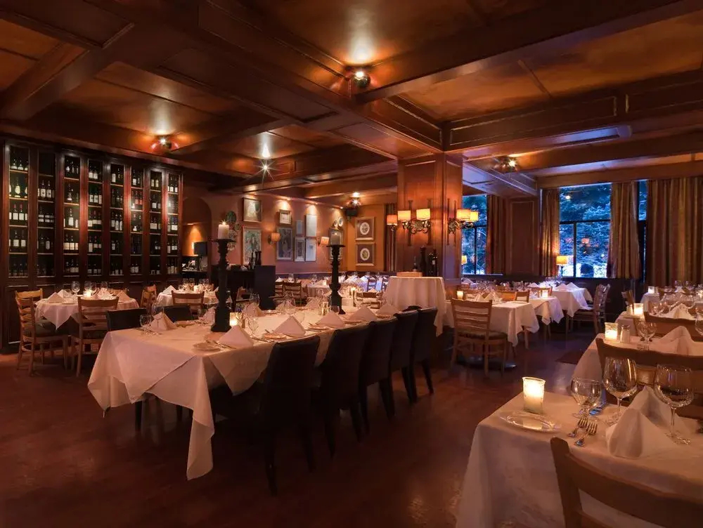 Foto - Mountain Side Hotel Whistler by Executive