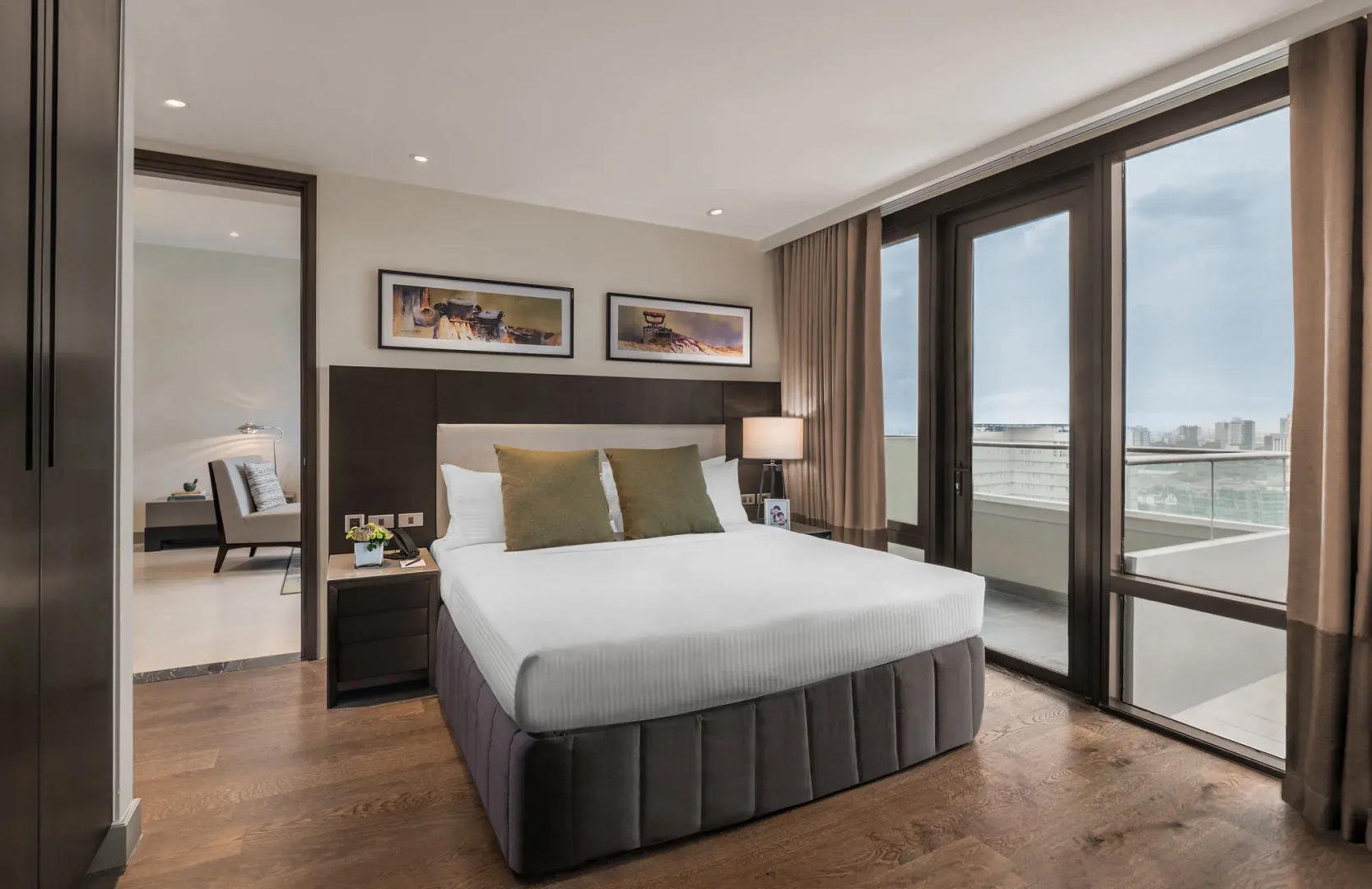 Foto - Somerset Alabang Manila