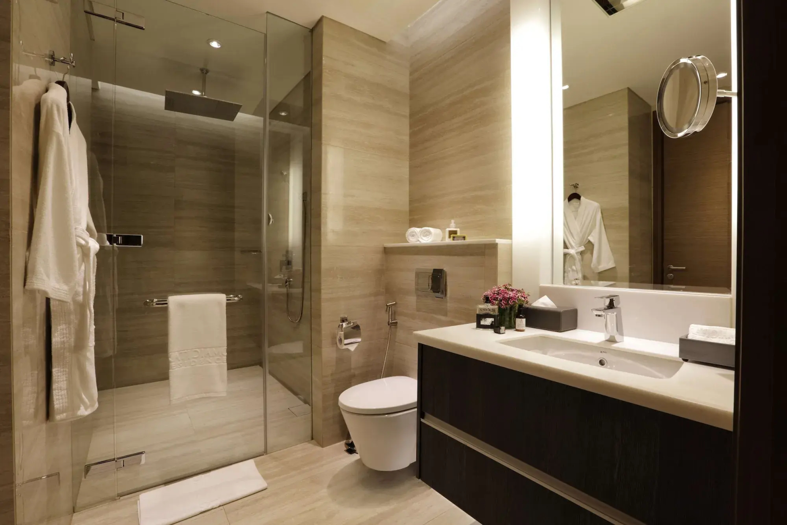 Foto - Makati Diamond Residences