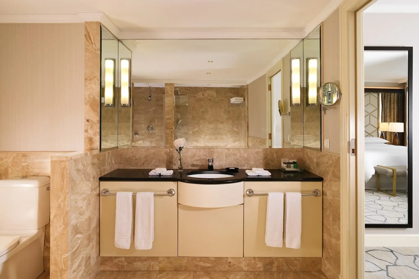Photo - Sheraton Grand Warsaw