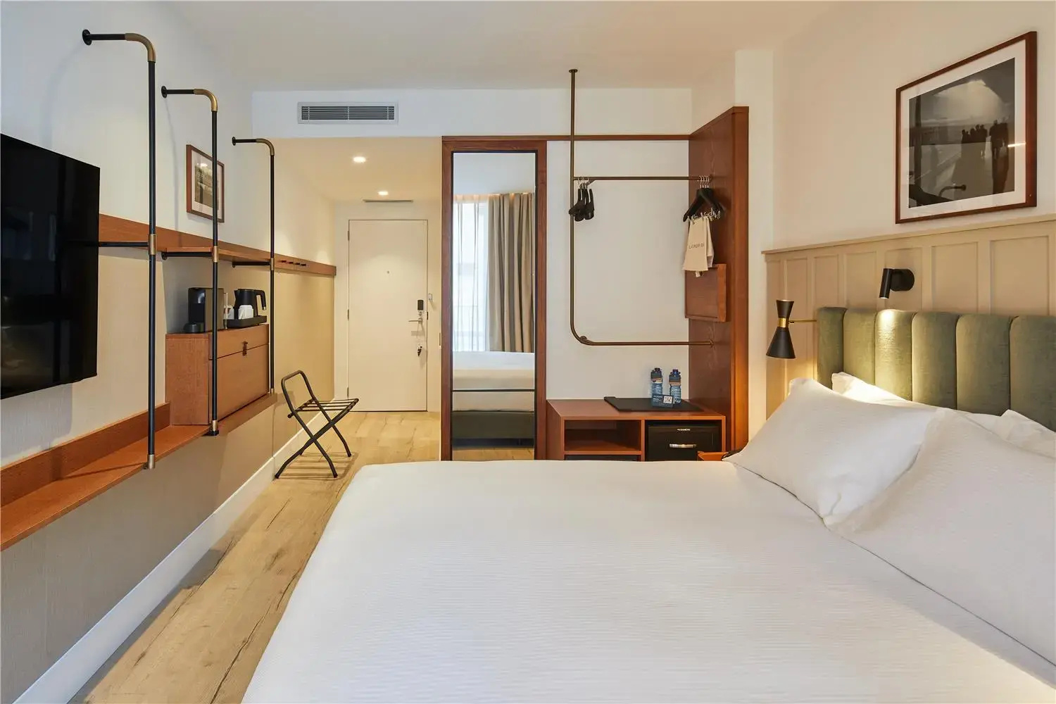 Photo - Via Sants Hotel Barcelona, Tapestry Collection by Hilton
