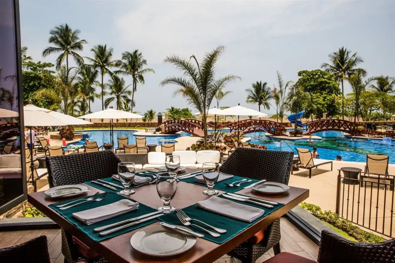 Photo - Crocs Resort & Casino