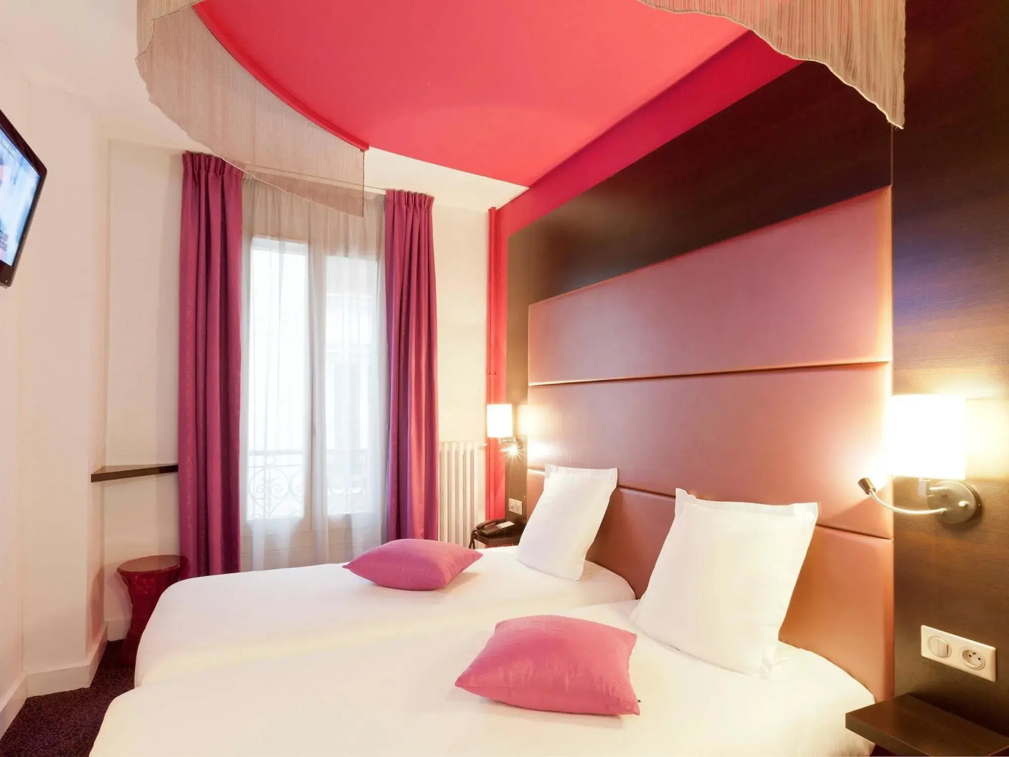 Foto - Accueil Hôtel Paris Pigalle Montmartre - Hôtel rénové