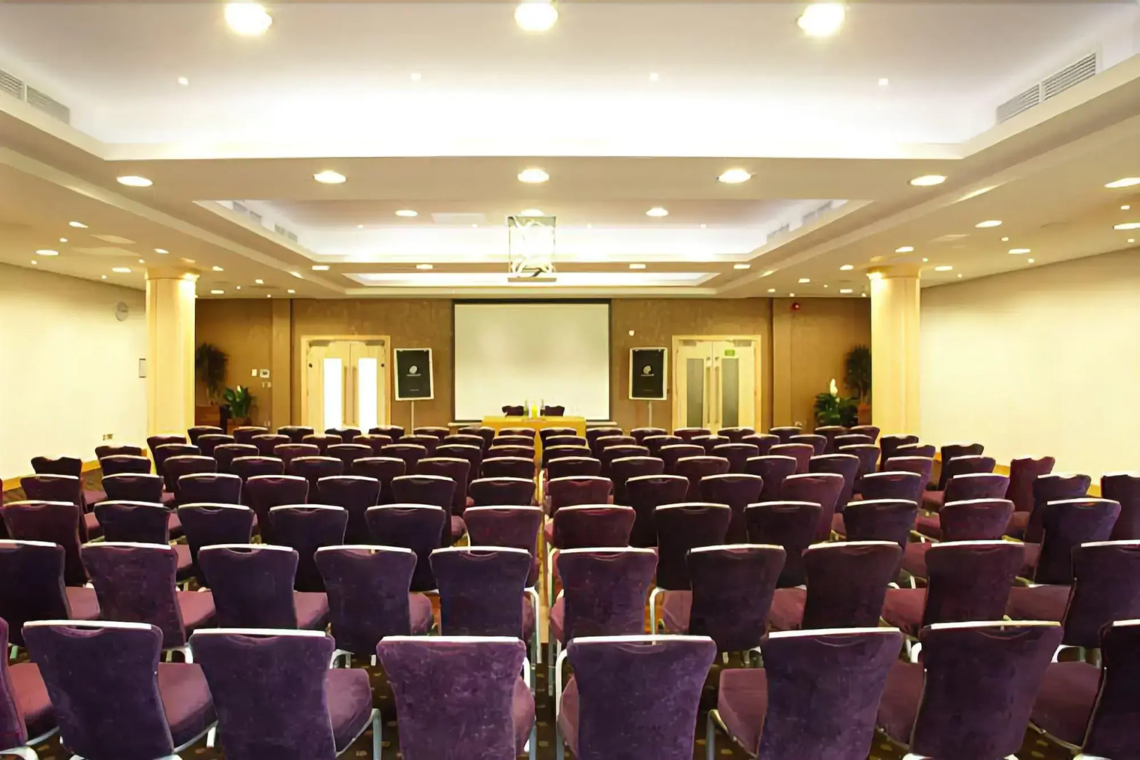 Photo - The Lensbury Resort