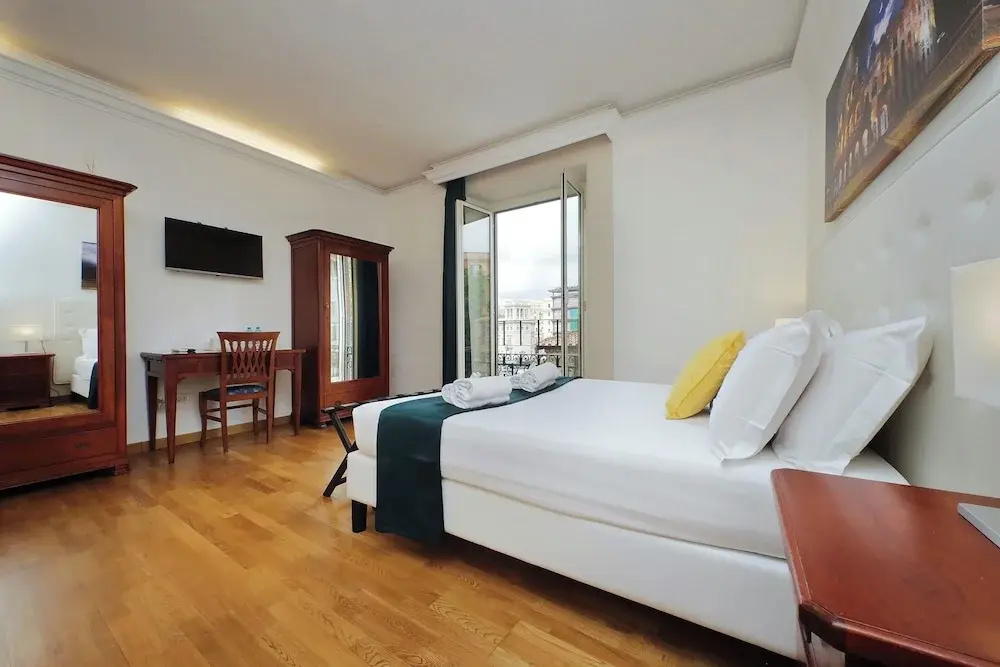 Photo - Romulus Rooms by Hostand