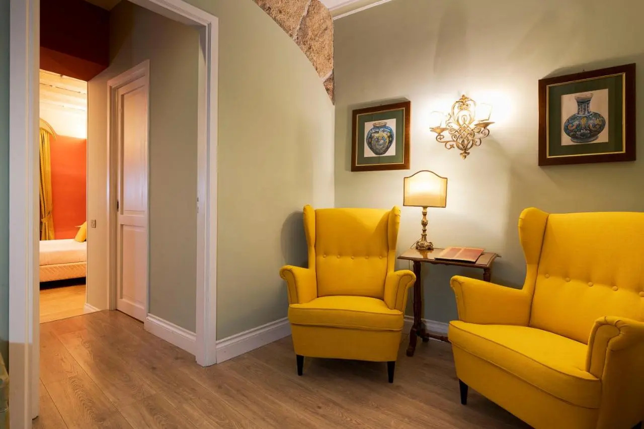 Photo - Palazzo Arone dei Baroni di Valentino