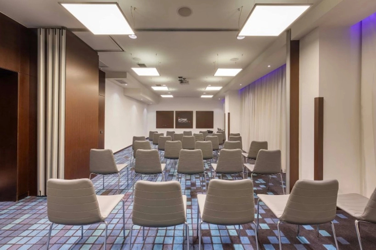 Foto - Ikonik Parlament