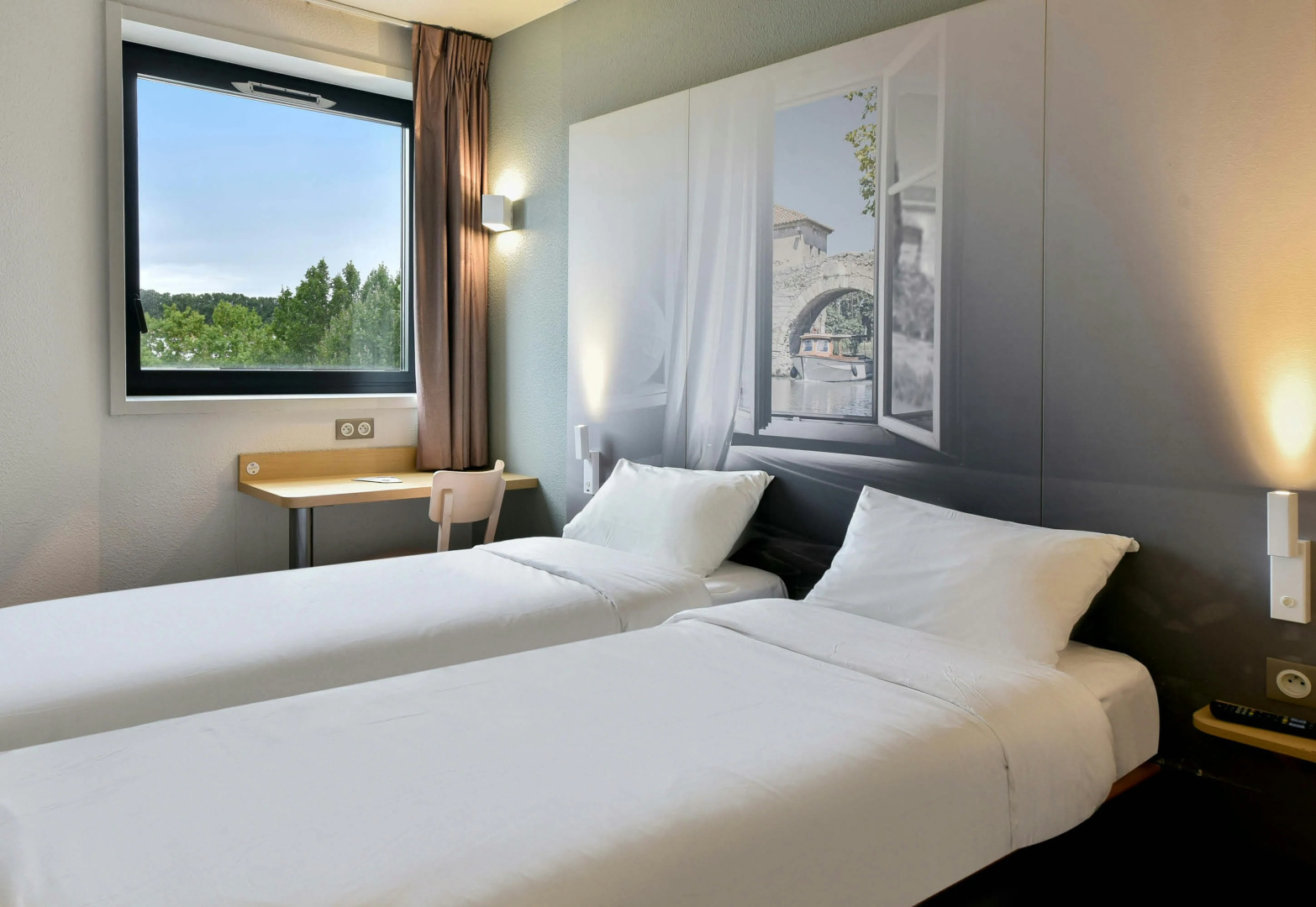 Photo - B&B HOTEL Toulouse Centre Canal du Midi