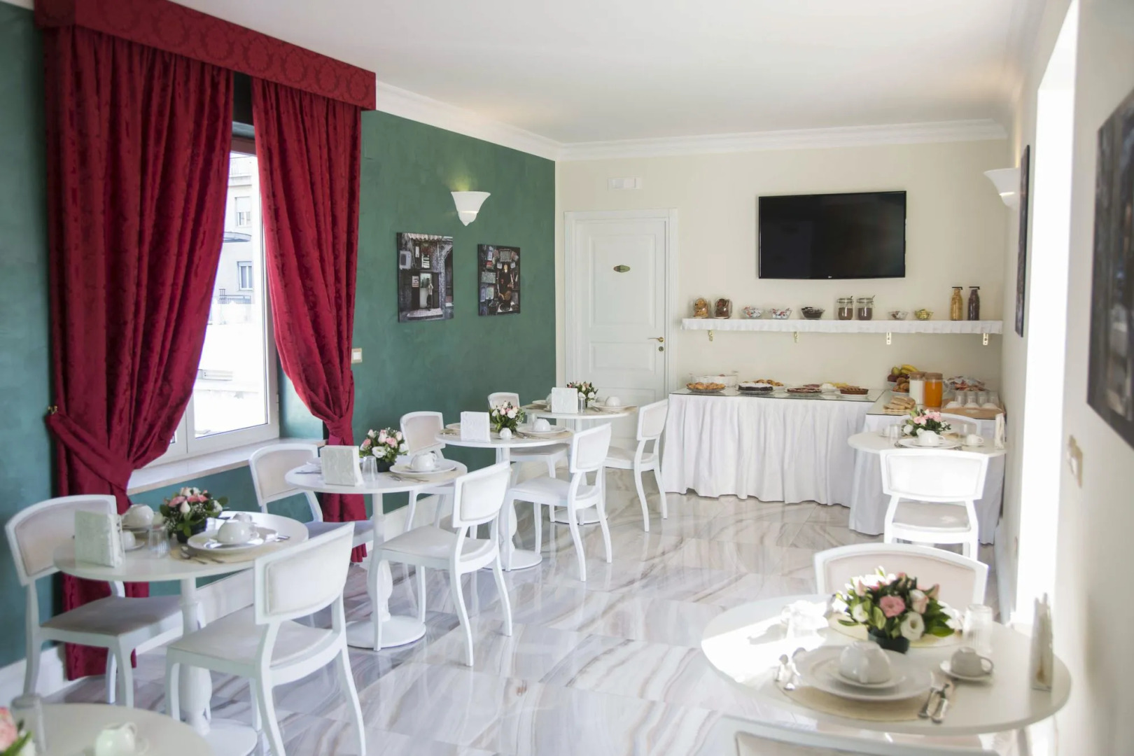 Photo - NeapolitanTrips Hotel