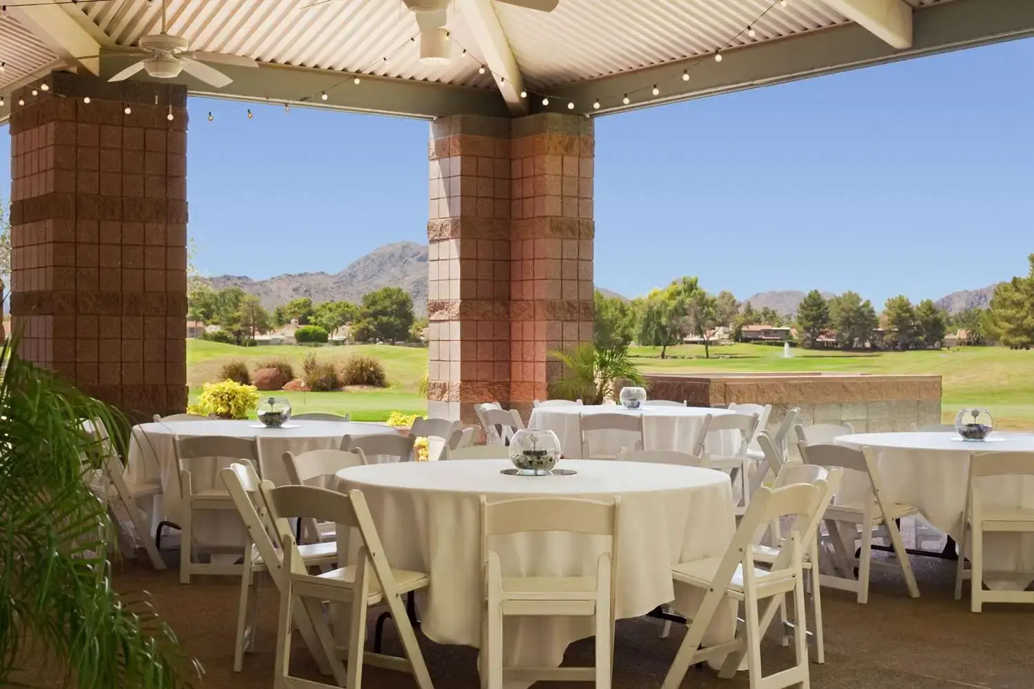 Photo - Embassy Suites by Hilton Phoenix Scottsdale