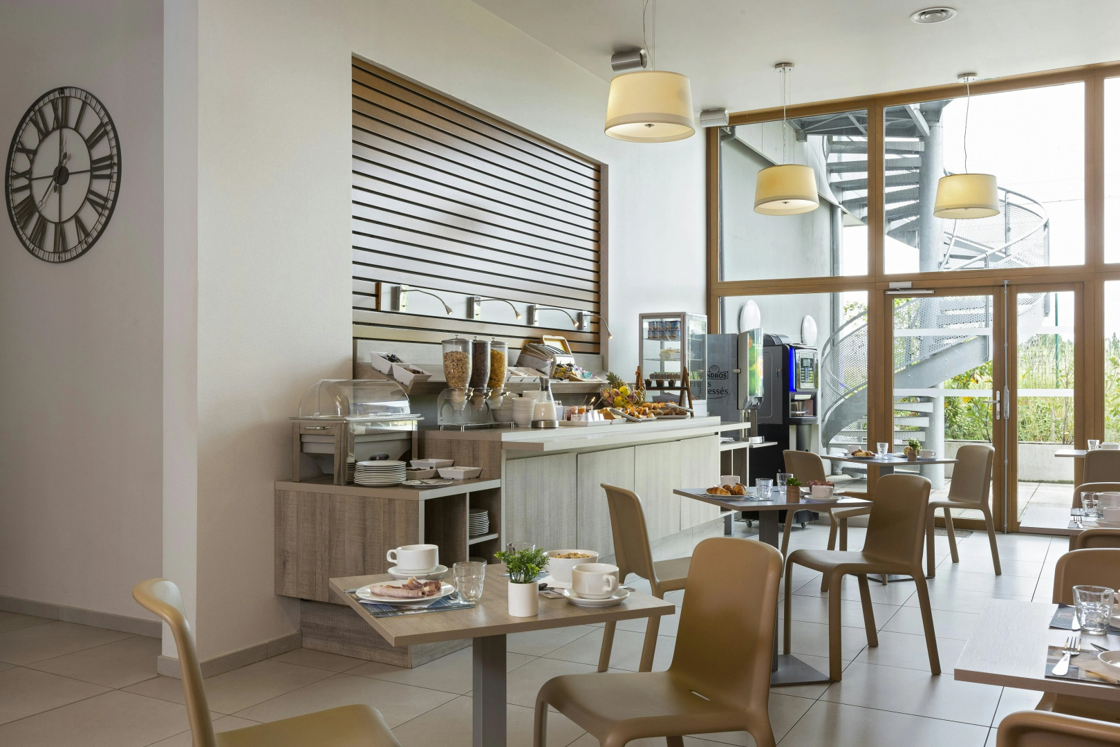 Foto - Nehô Suites Porte de Genève - Gare Annemasse