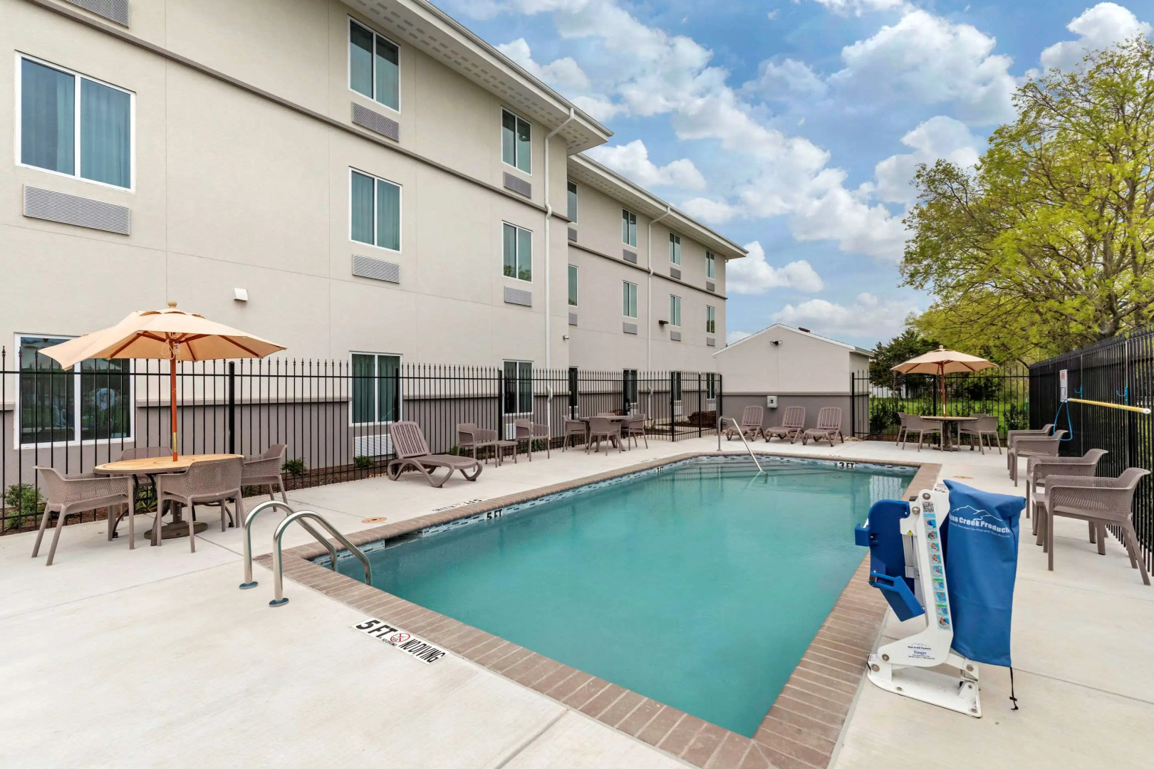 Foto - MainStay Suites Lancaster Dallas South