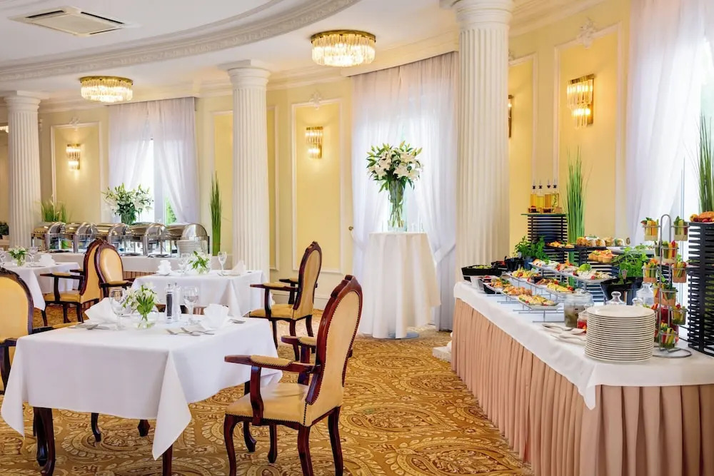 Photo - Pałacyk Otrębusy Business & Spa