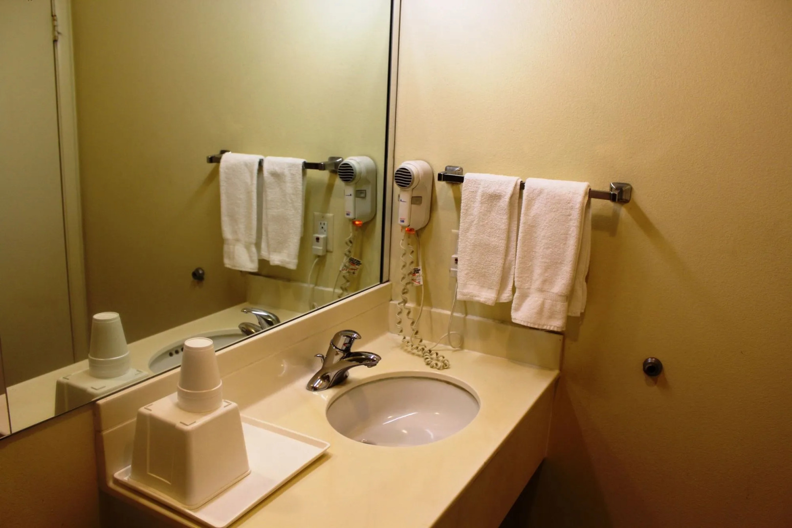 Photo - Shalimar Hotel of Las Vegas