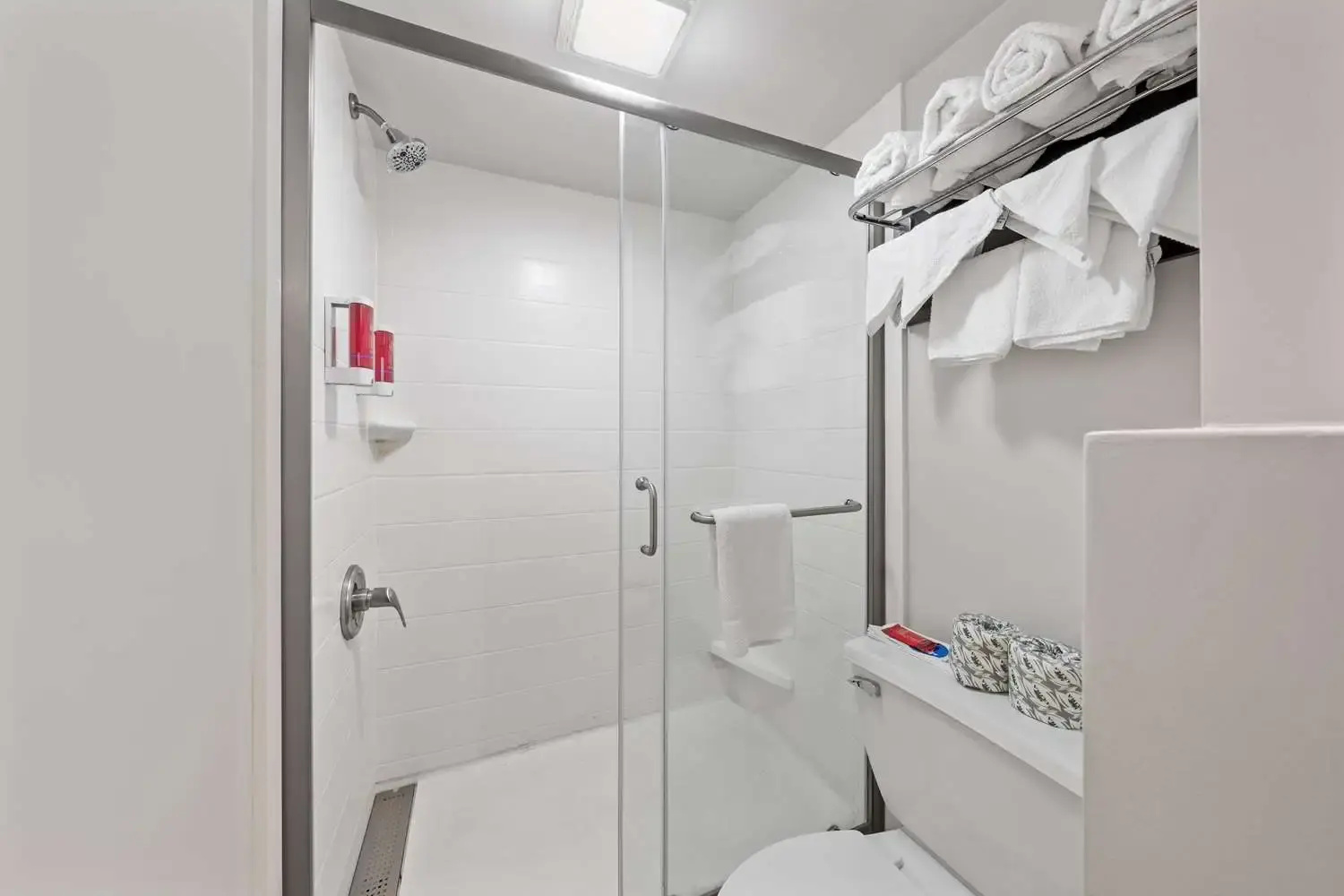 Photo - SureStay Hotel by Best Western Virginia Beach Royal Clipper