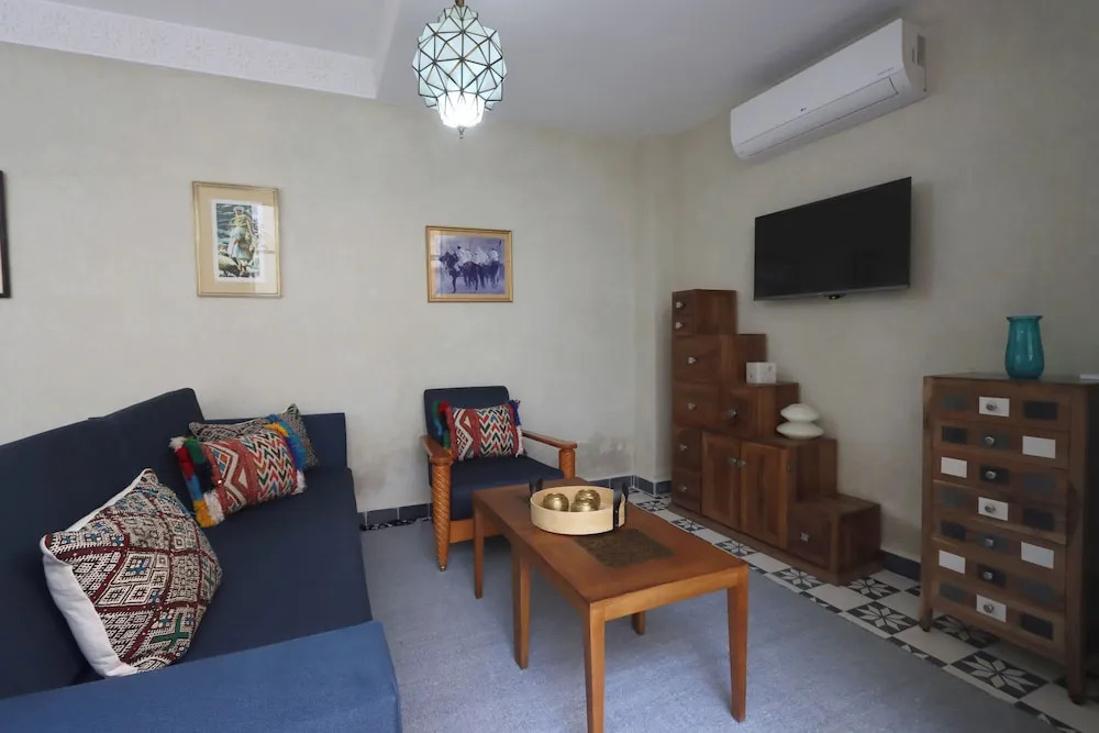 Photo - Riad Banatti