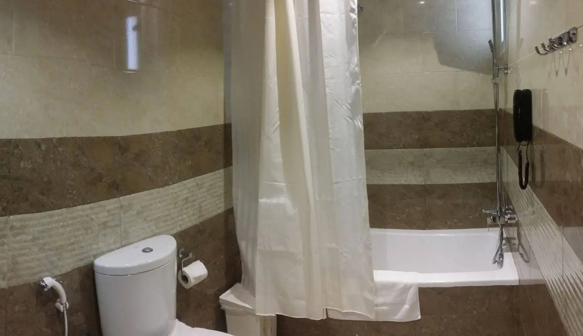 Foto - Remas Hotel Suites - Al Khoudh, Seeb, Muscat