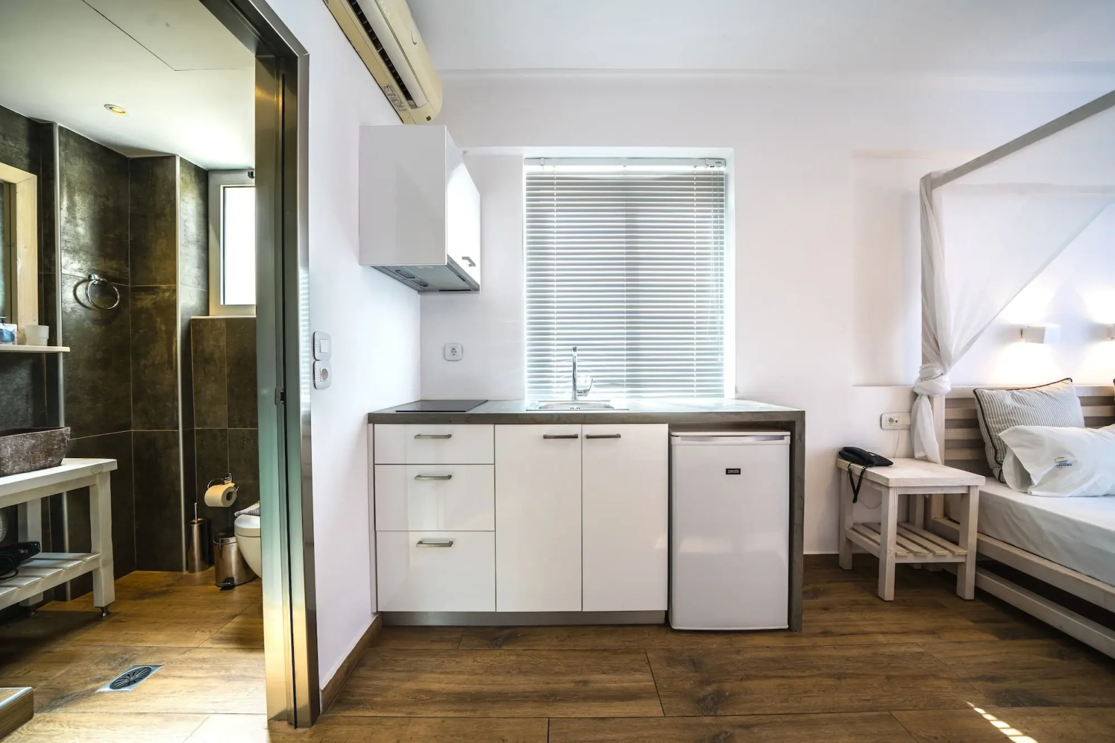 Photo - Porto Kalamaki Hotel