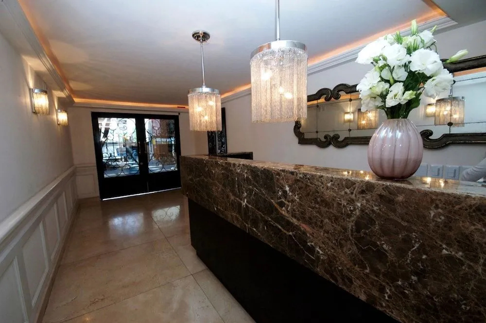 Photo - Suites Londres 212