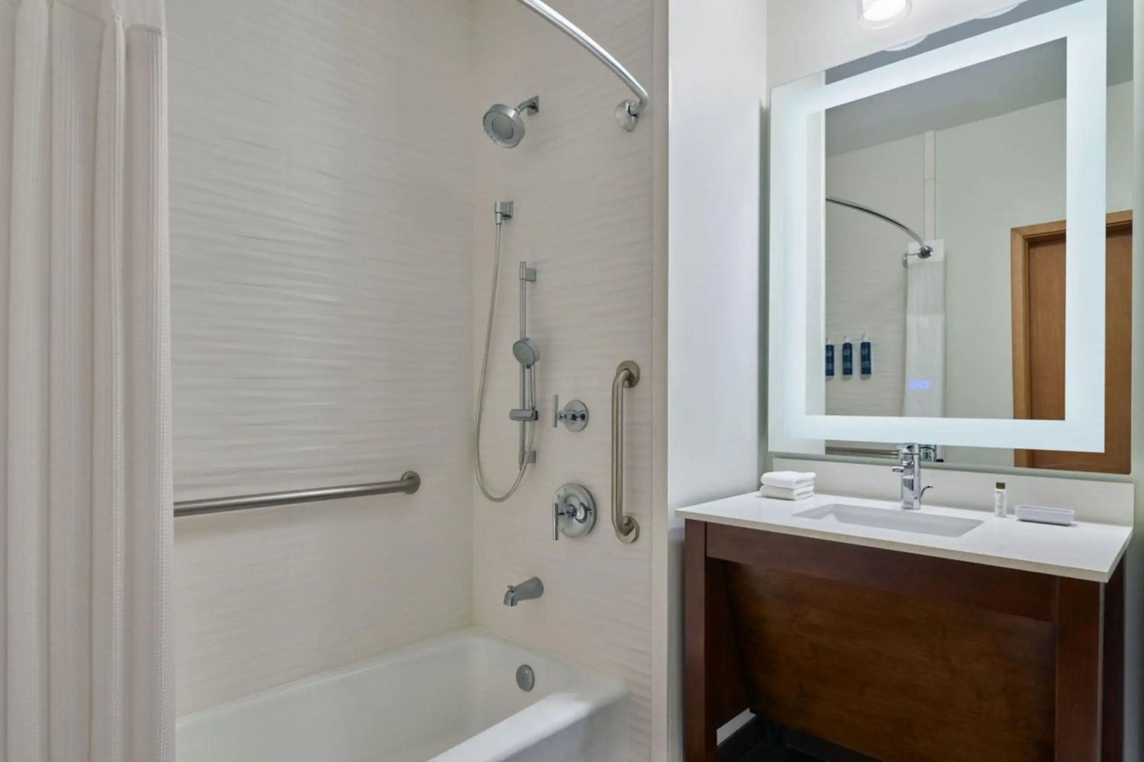 Foto - Four Points by Sheraton Houston Intercontinental Airport