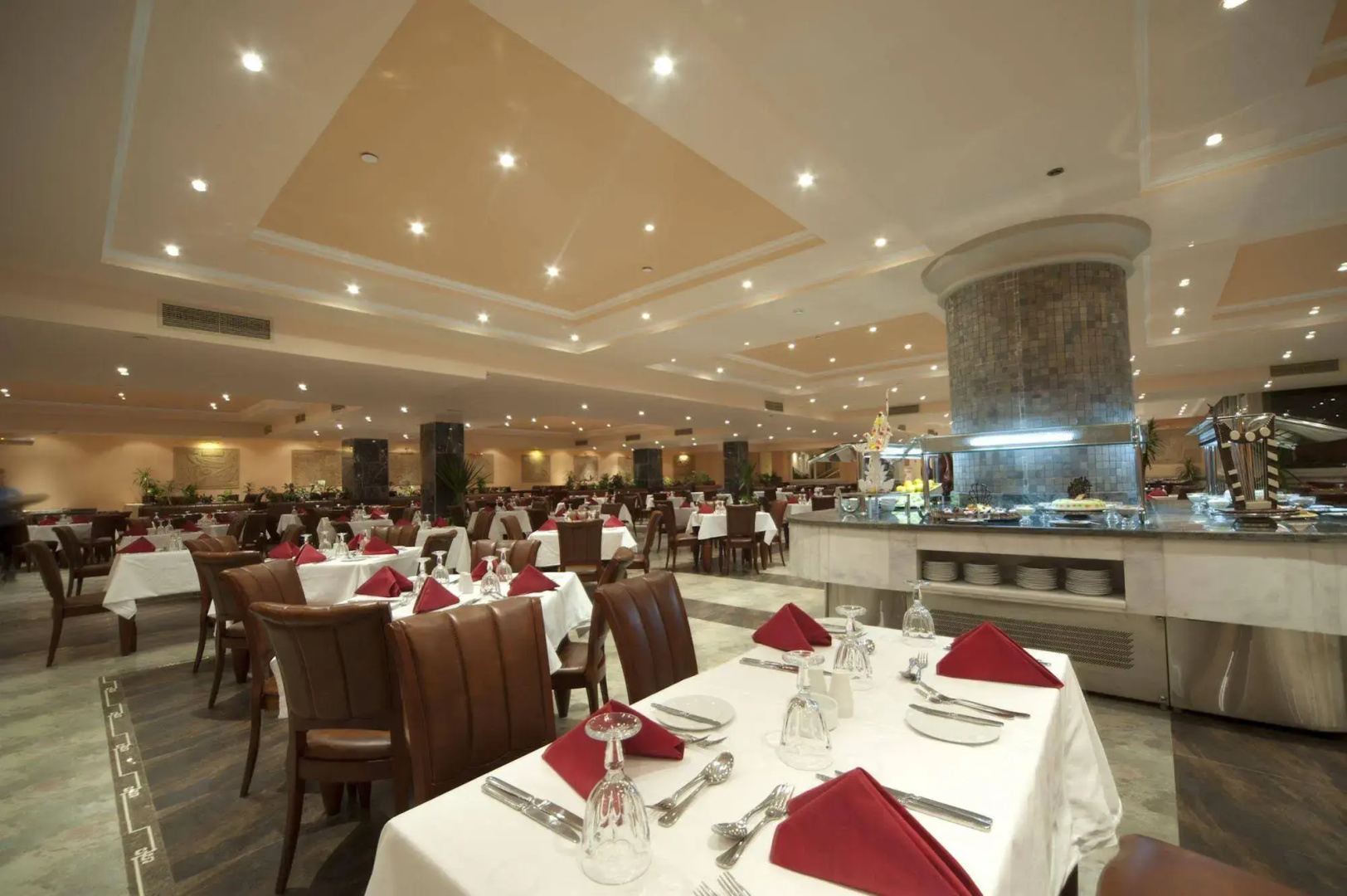 Photo - AMC Royal Hotel & Spa