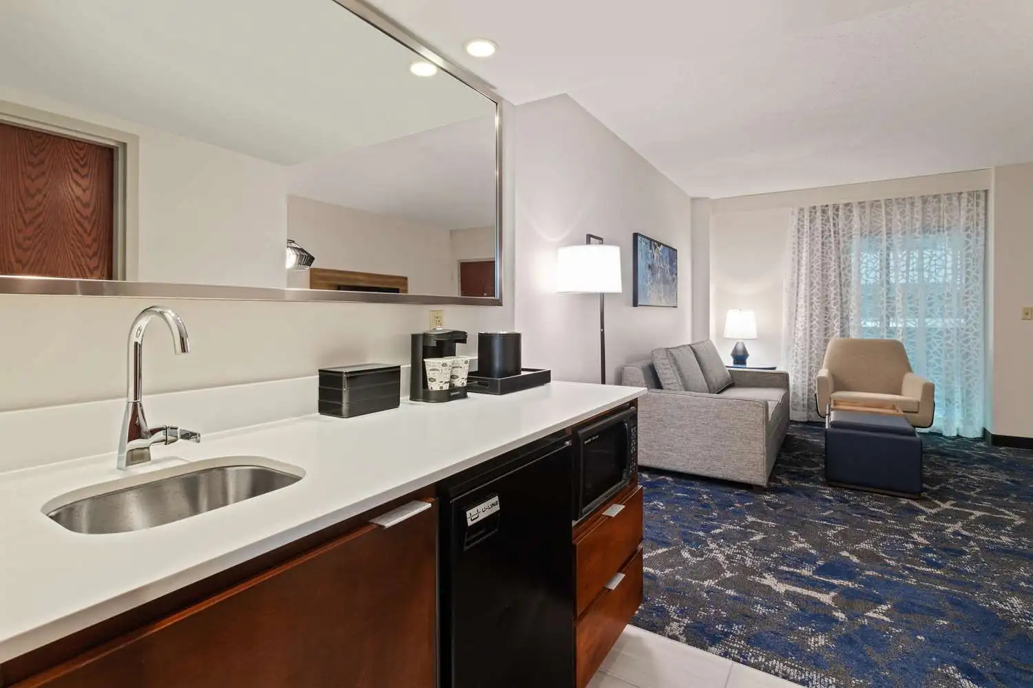 Photo - Embassy Suites by Hilton Tampa USF Near Busch Gardens