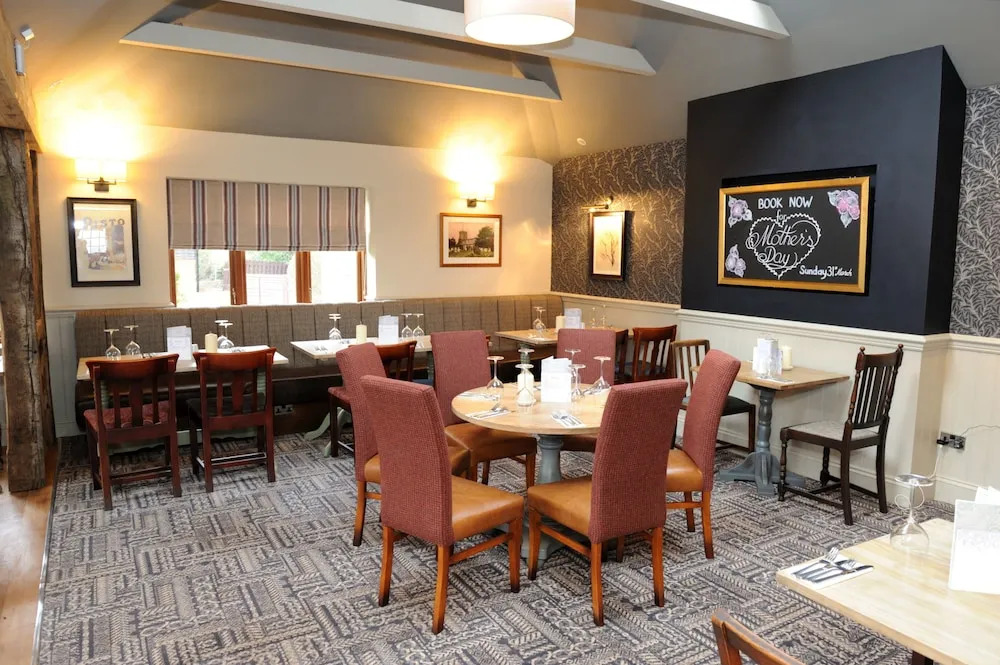 Photo - White Hart by Chef & Brewer Collection