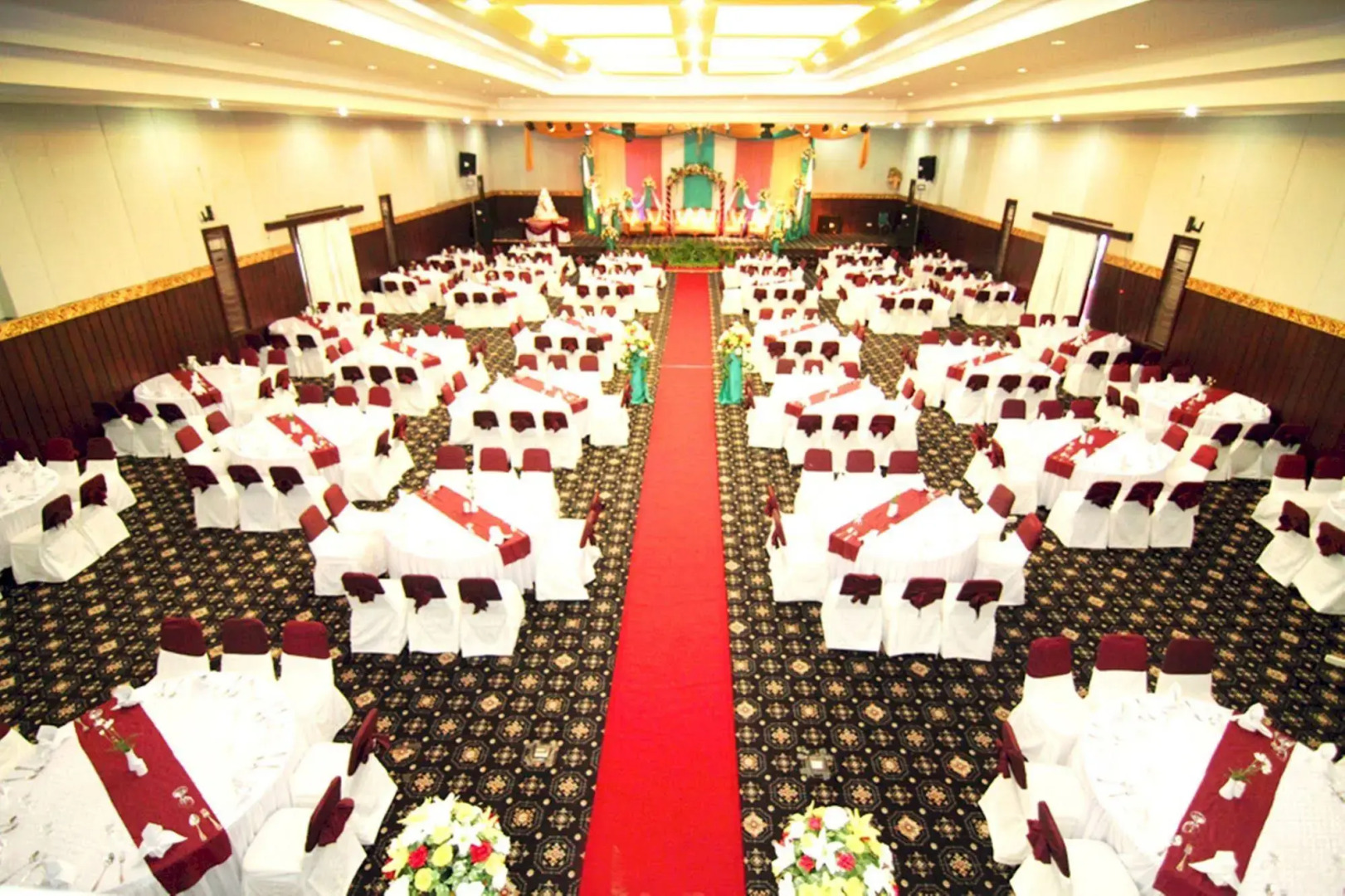 Foto - Nirmala Hotel & Convention Centre