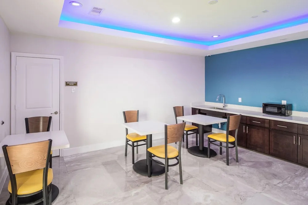 Foto - Scottish Inn & Suites Houston Willowbrook