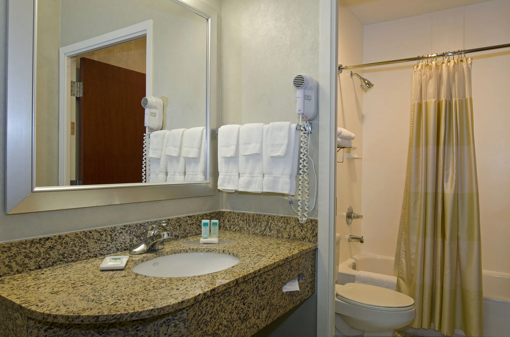 Photo - SpringHill Suites by Marriott Chicago O'Hare