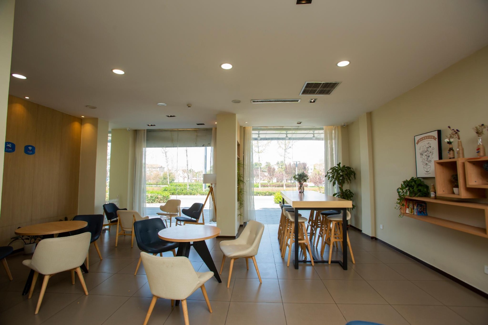 Hanting Hotel Qinhuangdao Nandaihe Tourism Center