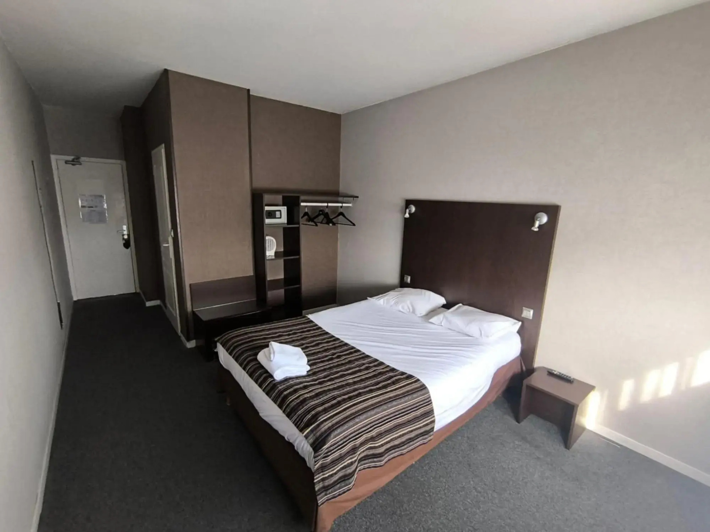 Foto - Adonis Lyon Est Hôtel Artys