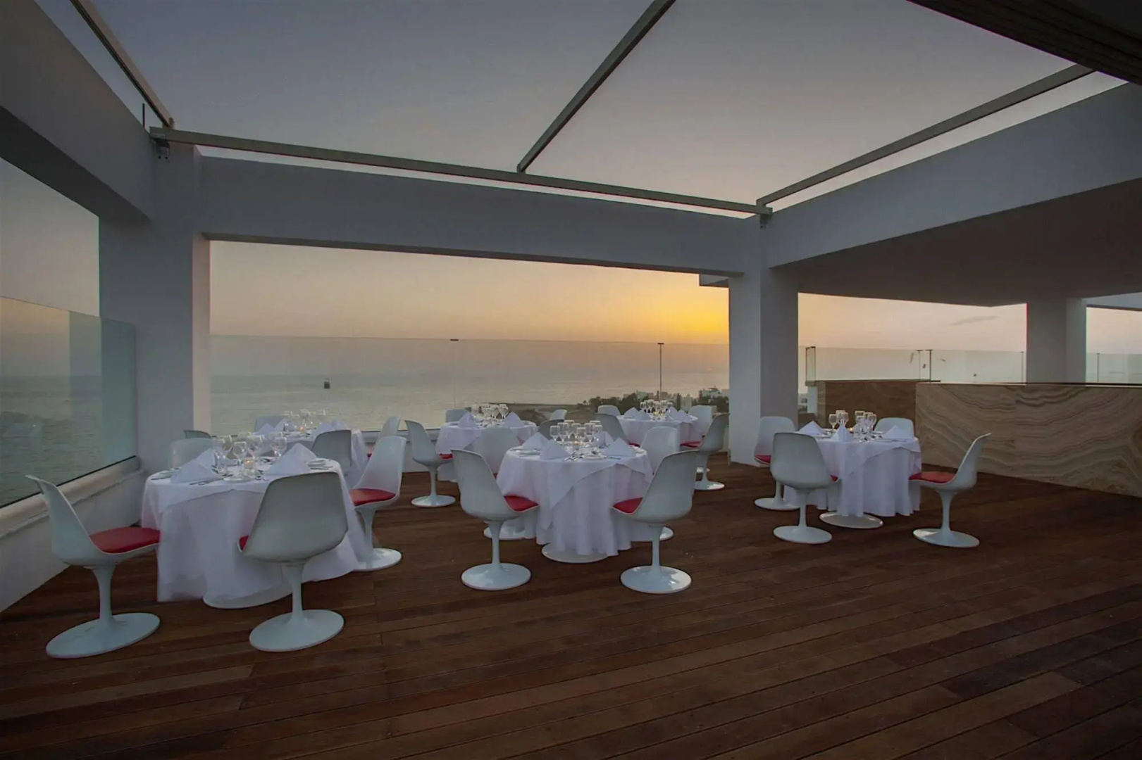 Foto - King Evelthon Beach Hotel & Resort